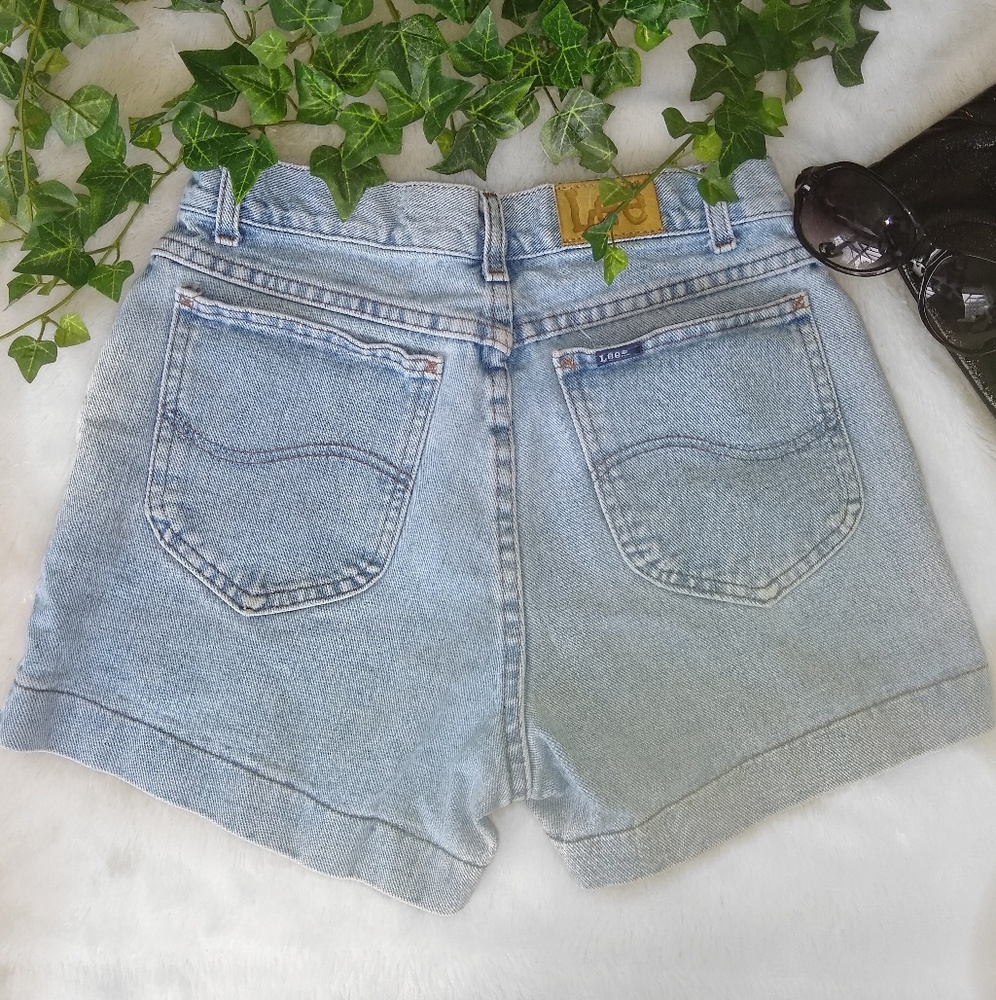๐ Lee blue high-waisted shorts ๐ - Picture 5 of 5